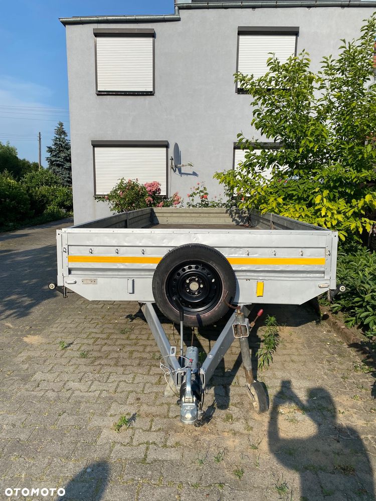 Niewiadów - - 1
