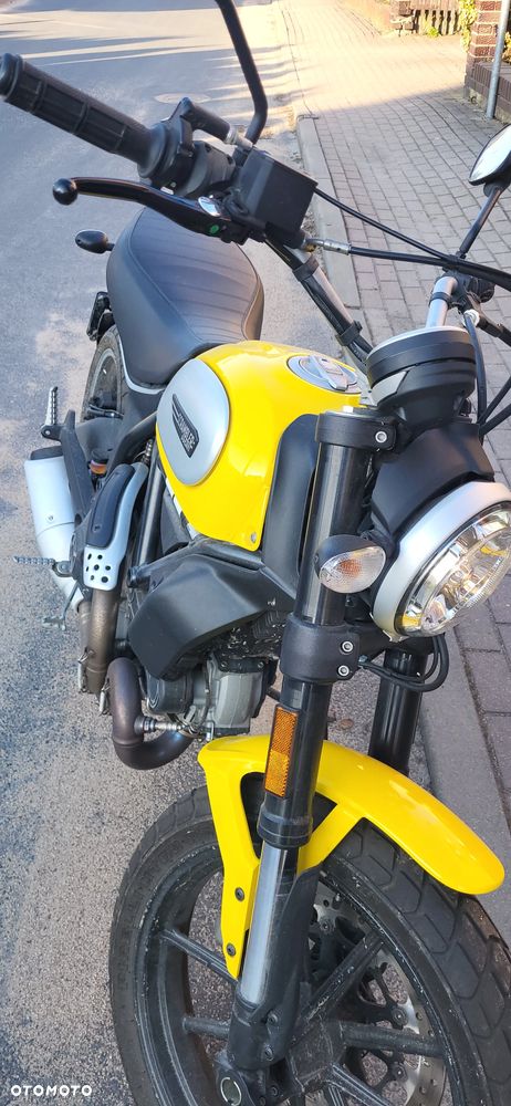 Ducati Scrambler - 11