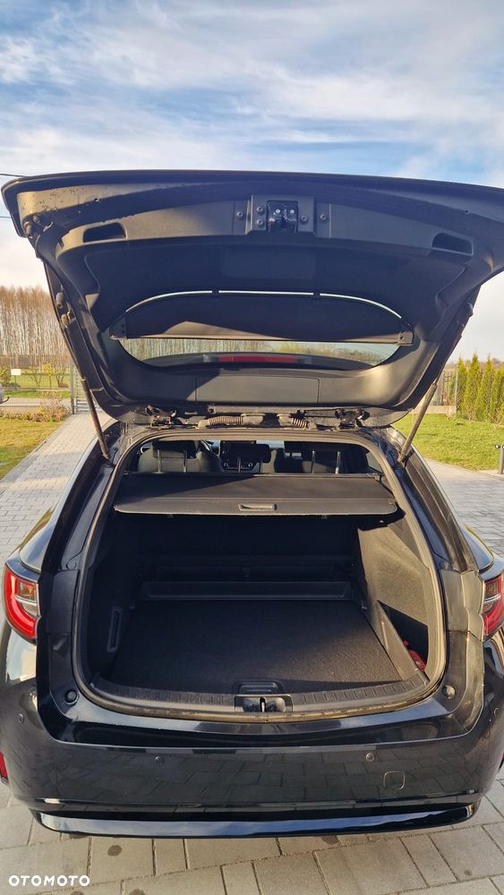 Suzuki Swace 1.8 Hybrid Premium Plus CVT - 8