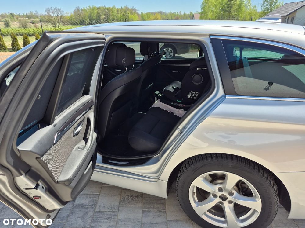 BMW Seria 5 520d - 10