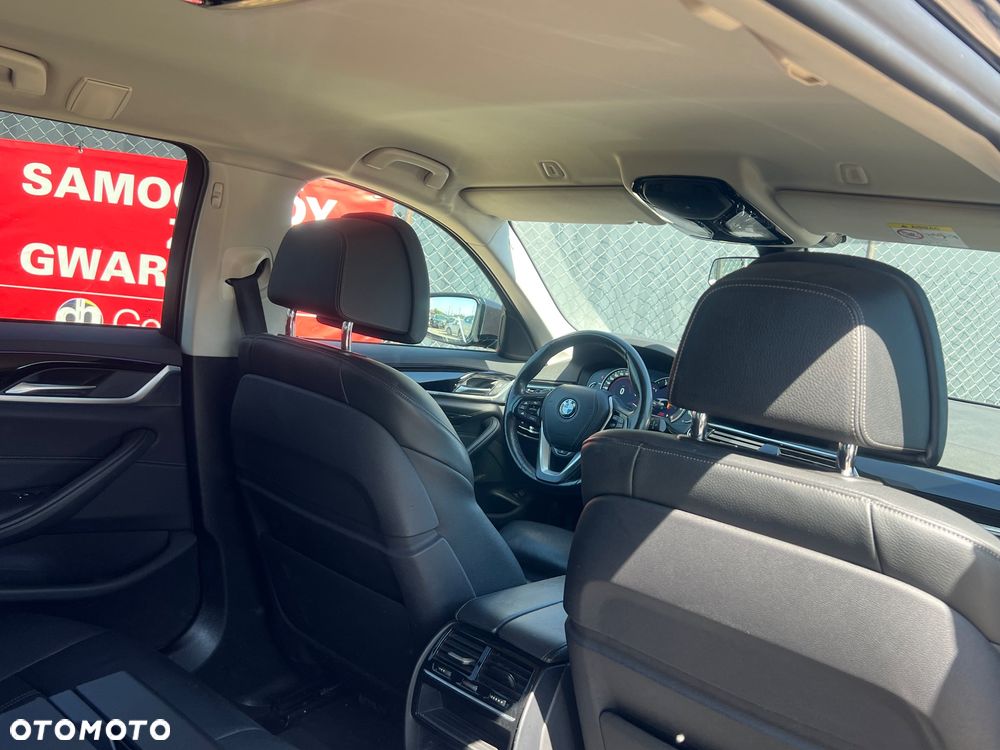BMW Seria 5 520d Luxury Line sport - 9