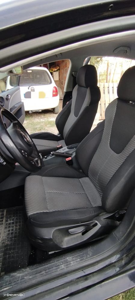 SEAT Leon 1.9 TDI Sport Up - 4