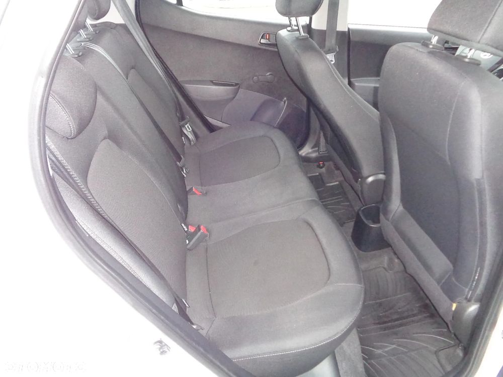 Hyundai i10 1.0 Premium - 17