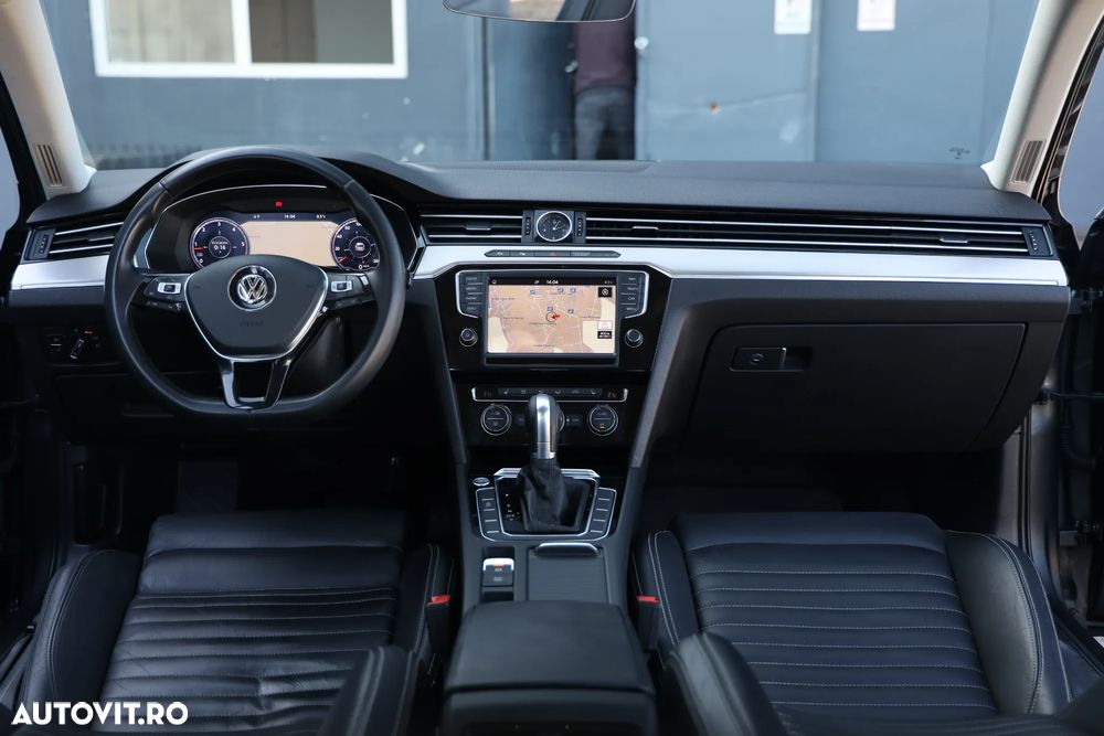 Volkswagen Passat 1.6 TDI SCR DSG Comfortline - 15