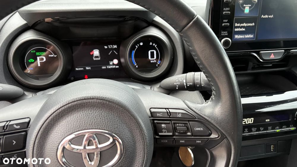 Toyota Yaris Cross Hybrid 1.5 Comfort - 24