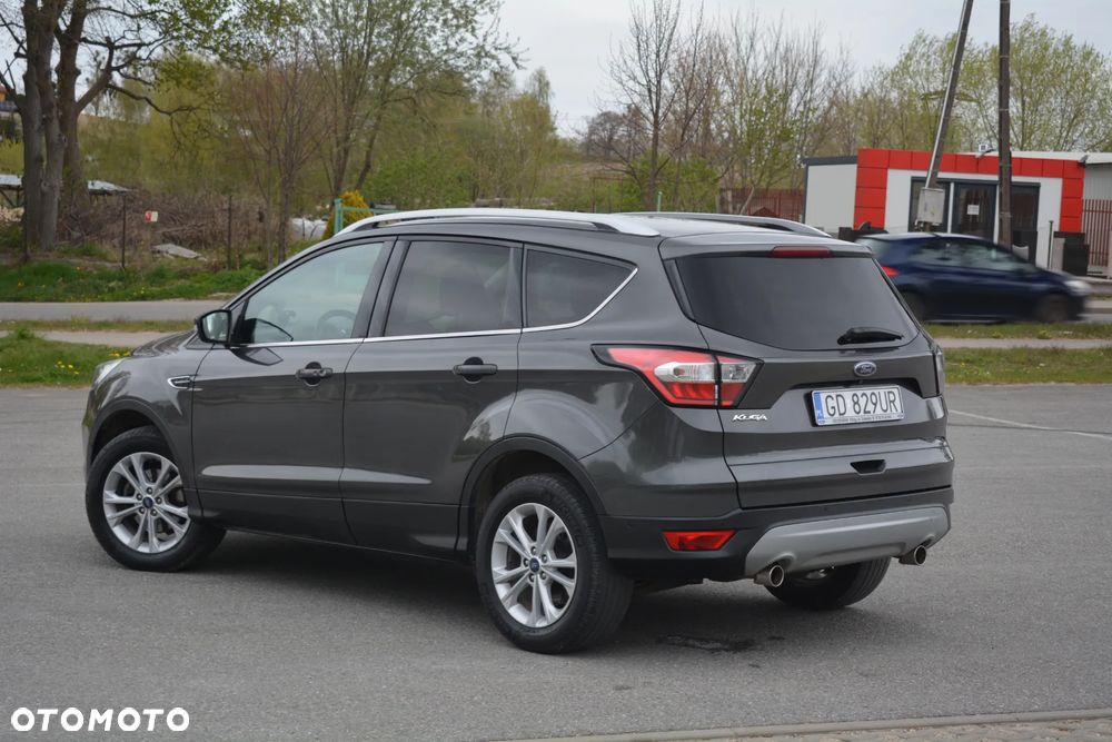 Ford Kuga - 12