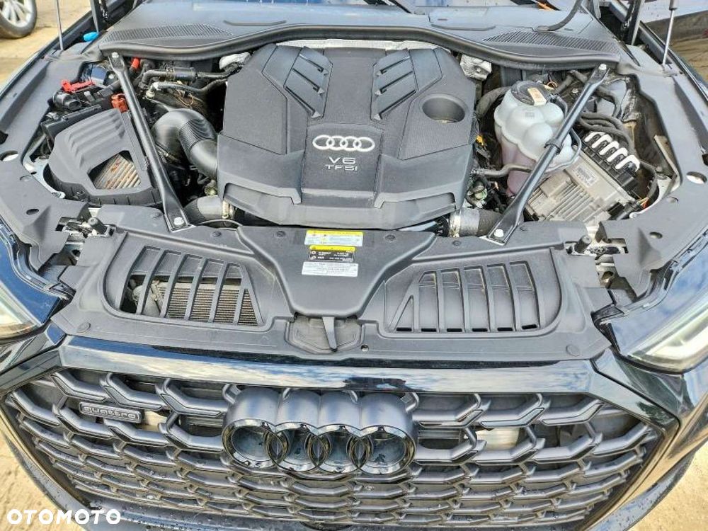 Audi A8 - 8
