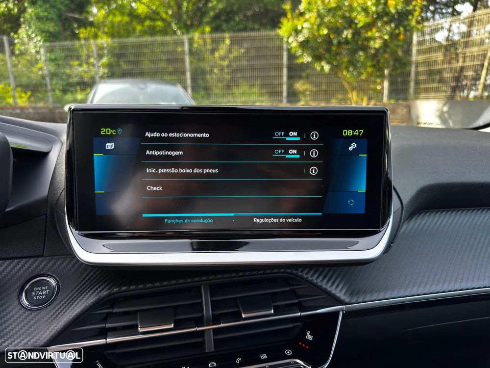 Peugeot e-208 Allure - 30