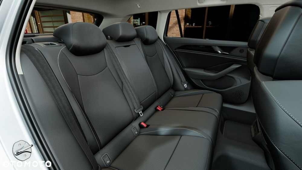 Volkswagen Passat - 13