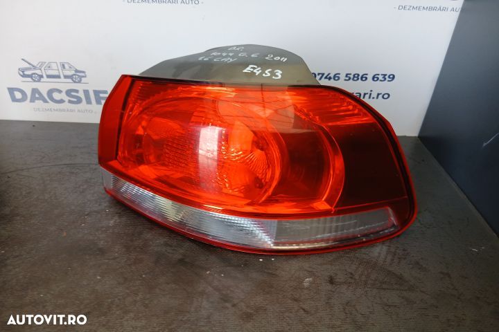 Lampa / Tripla stop dreapta pe aripa 5K0945258 5K0945258 Volkswagen V - 3