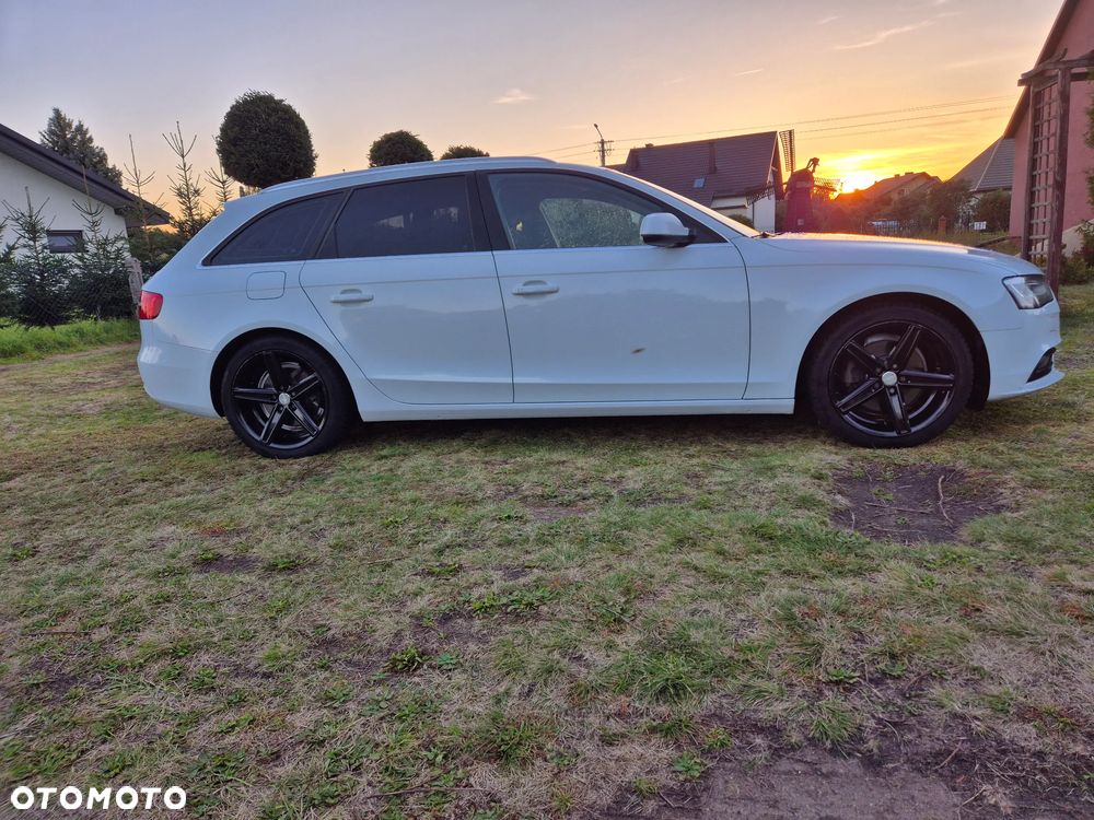 Audi A4 Avant - 4