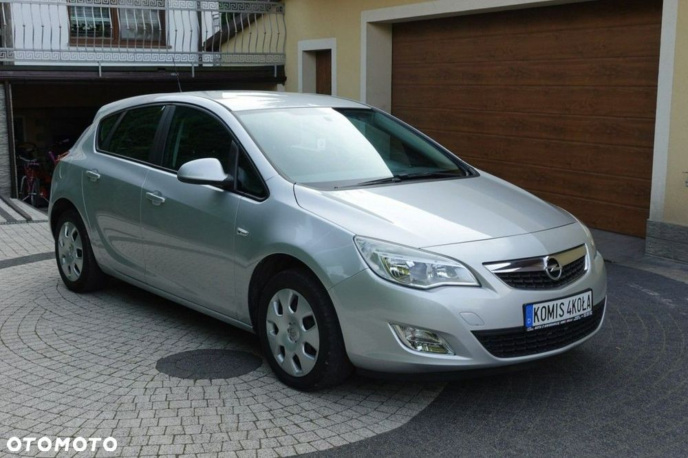 Opel Astra - 1