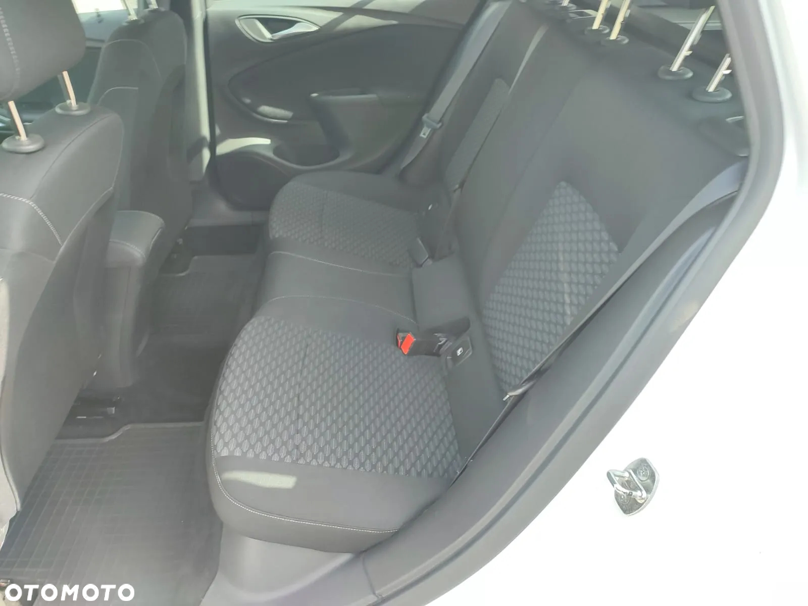 Opel Astra 1.5 D Start/Stop Sports Tourer - 16