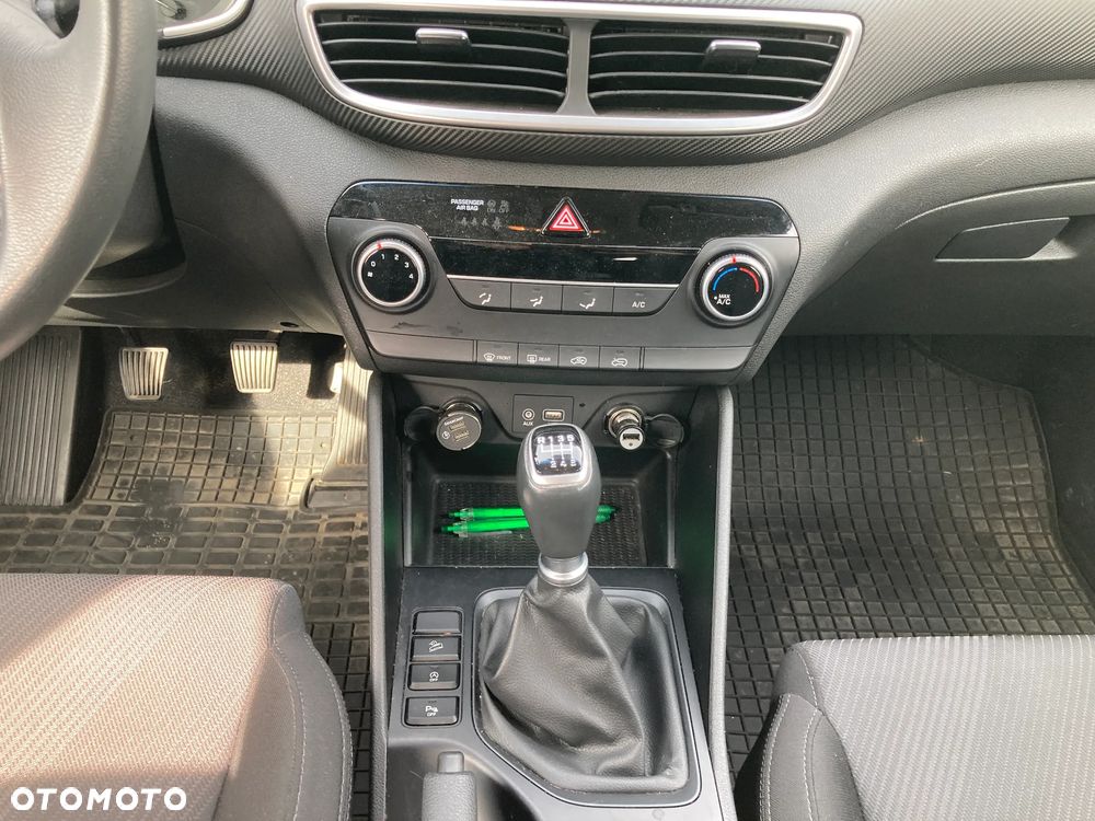 Hyundai Tucson 1.6 GDI BlueDrive Classic 2WD - 11