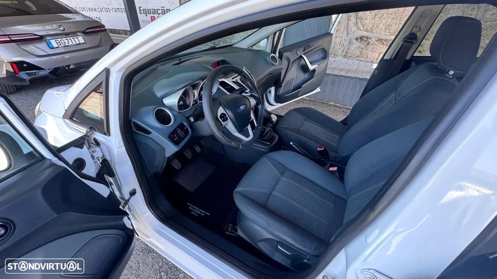 Ford Fiesta - 10