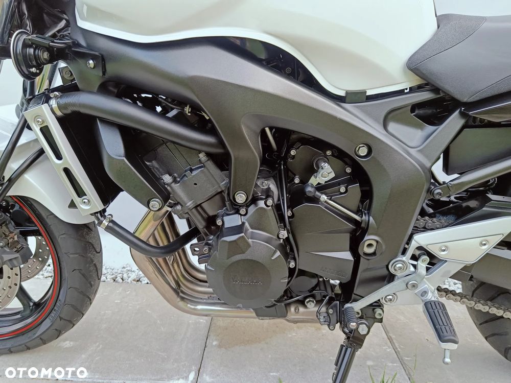 Yamaha FZ6 - 16