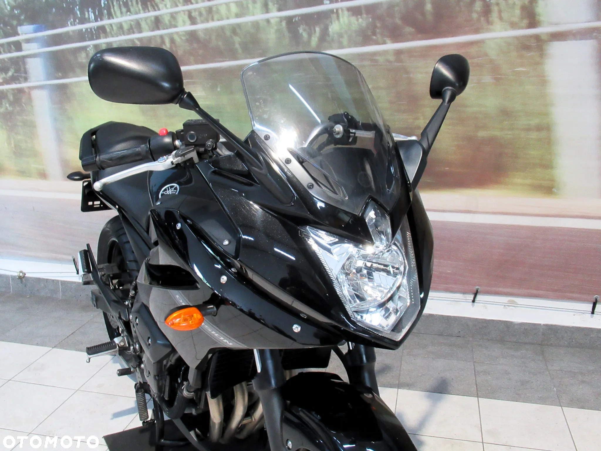 Yamaha XJ - 15