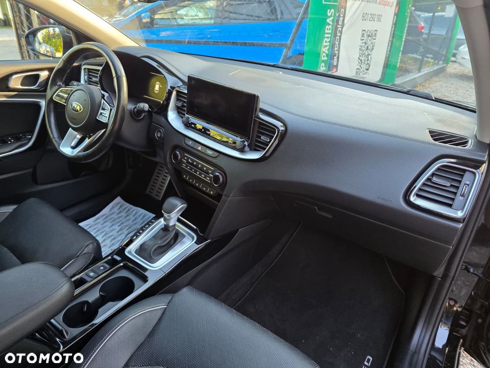 Kia Ceed - 24