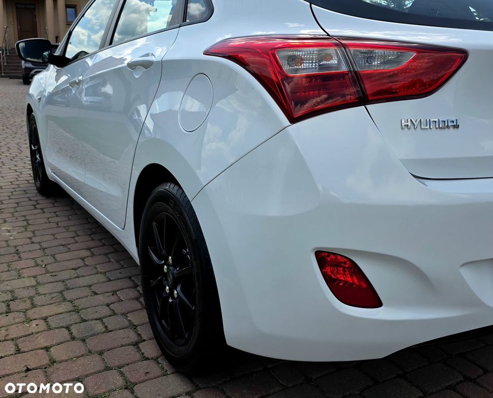 Hyundai i30 1.4 Classic + - 16
