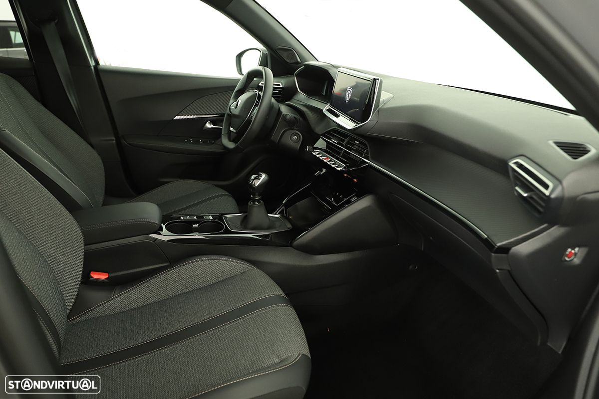 Peugeot 2008 1.2 PureTech Allure - 23