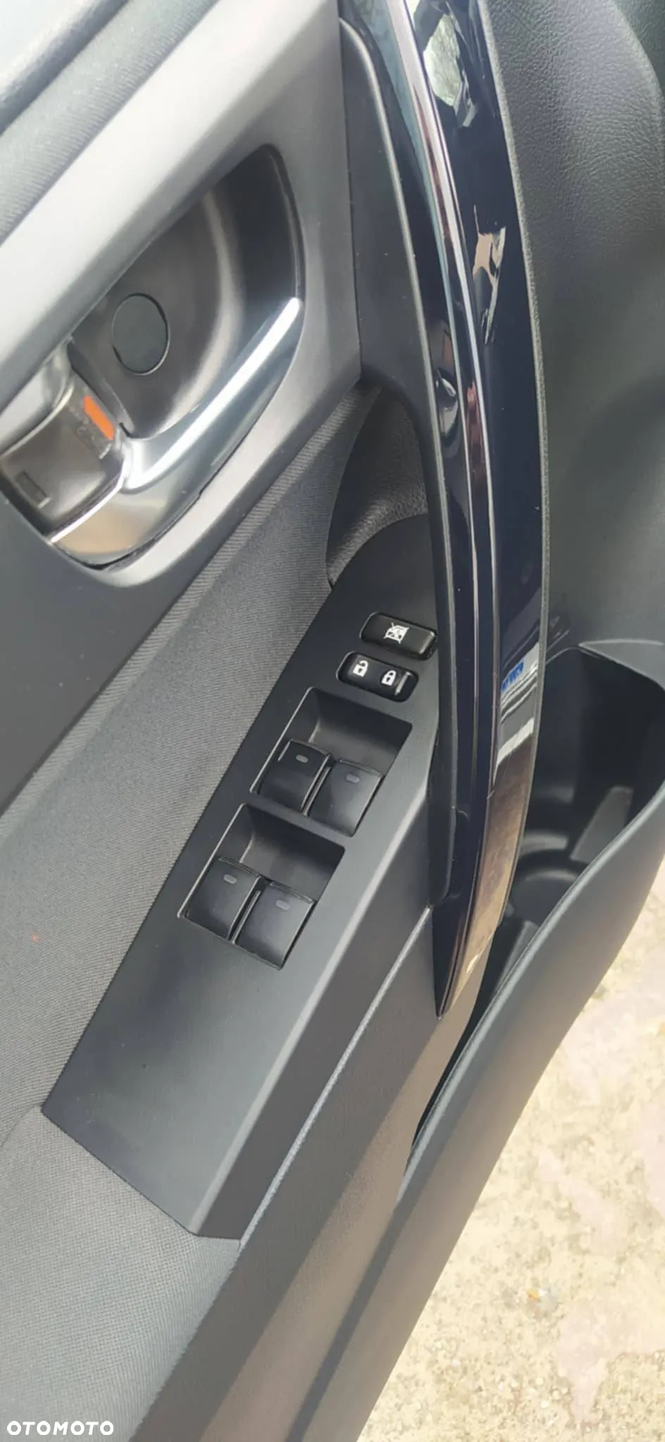 Toyota Auris - 11