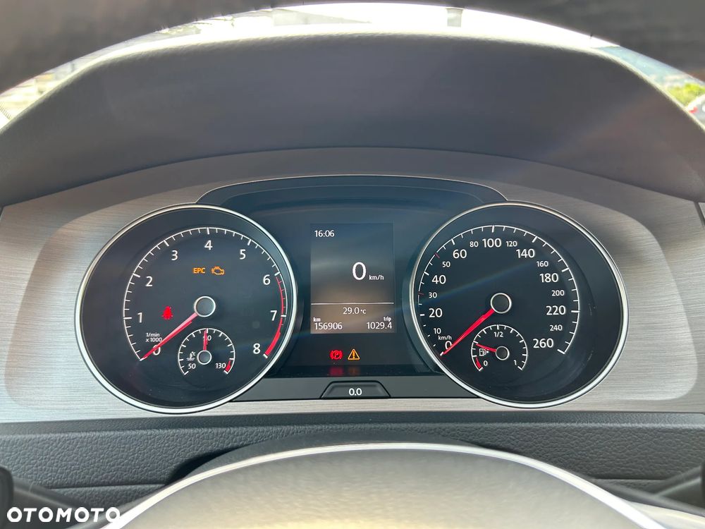 Volkswagen Golf 1.4 TSI BMT Comfortline - 14