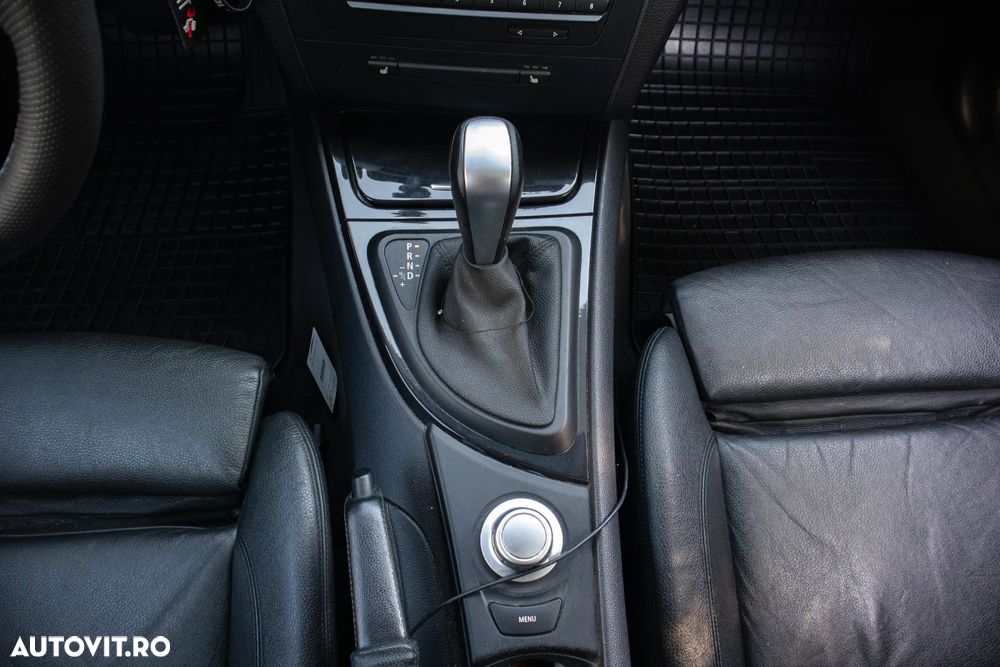 BMW Seria 1 120d Coupe Aut. - 26
