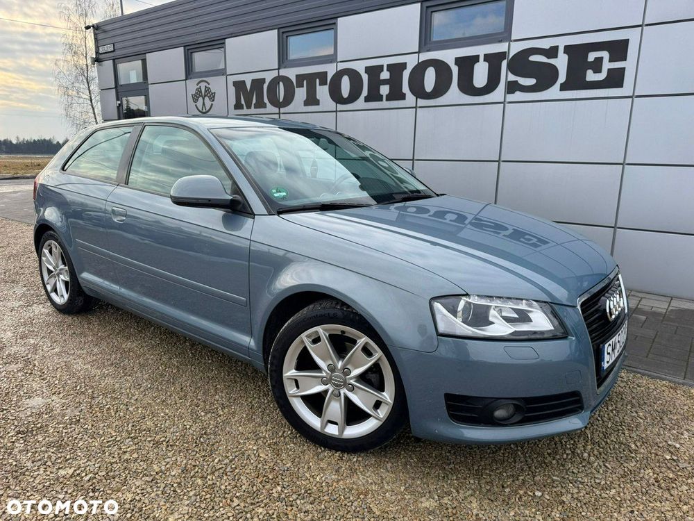 Audi A3 Sportback - 1