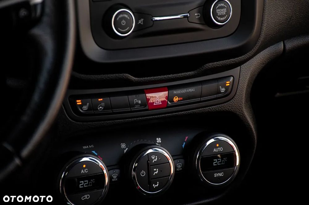 Jeep Renegade 1.4 MultiAir Limited - 34