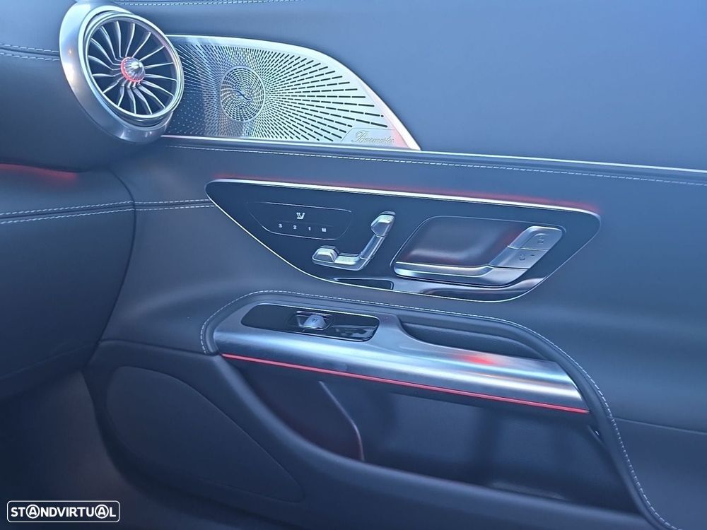 Mercedes-Benz AMG GT 63 4Matic+ - 16