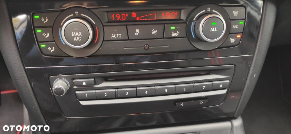 BMW X1 sDrive18i Sport Line - 10