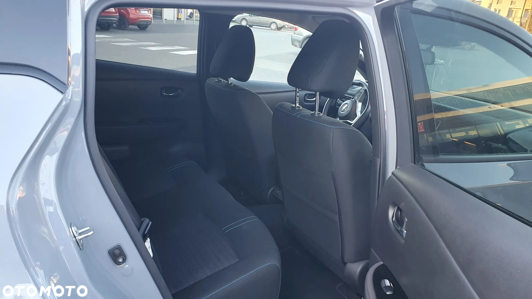 Nissan Leaf - 11