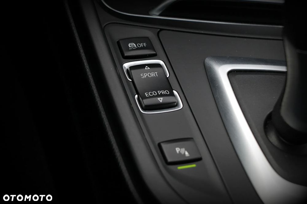 BMW 3GT 318d Advantage - 25