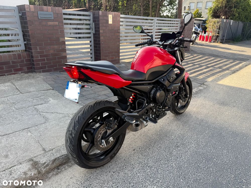Yamaha XJ - 8