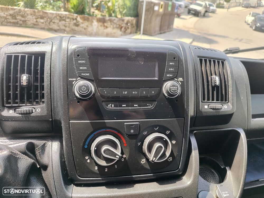 Peugeot Boxer 2.2 BlueHDi 335 L3 CD - 12