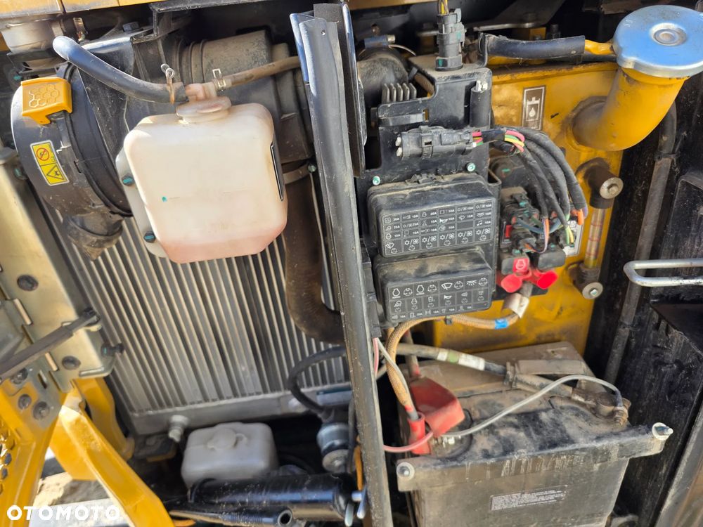 Caterpillar 302.7 CR - 10