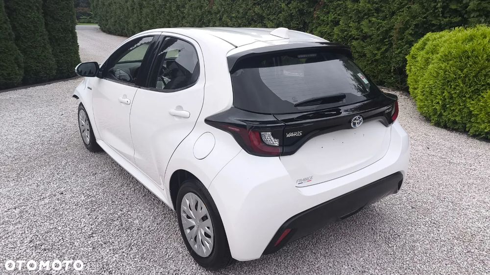 Toyota Yaris - 1