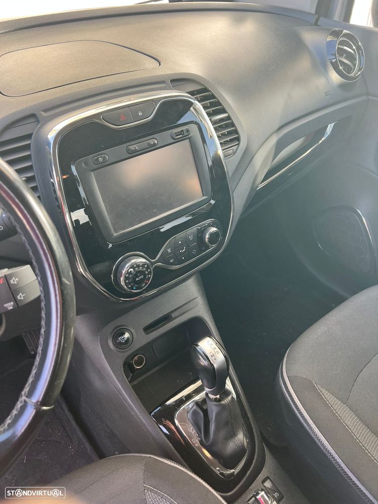 Renault Captur 1.5 dCi Exclusive EDC - 2