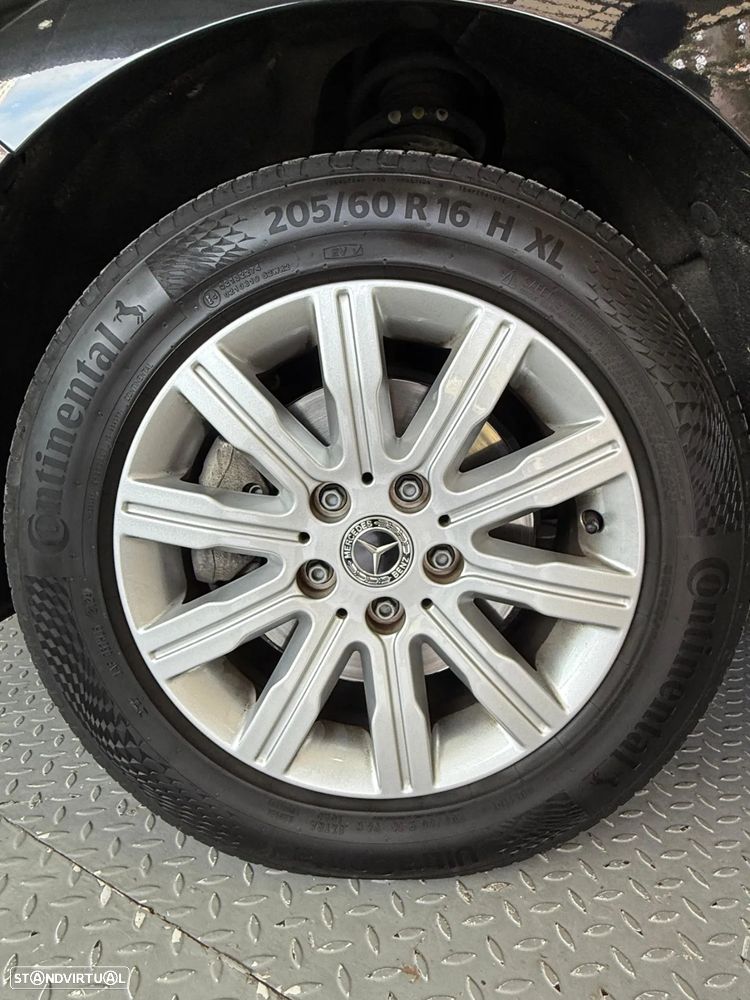 Mercedes-Benz T 180 - 4