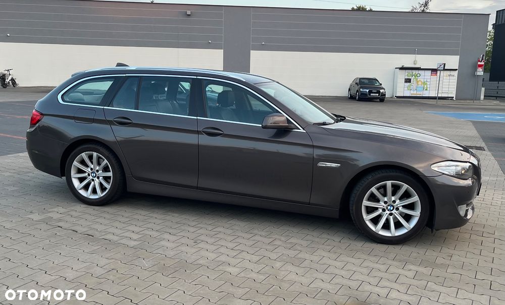 BMW Seria 5 520d Luxury Line - 3