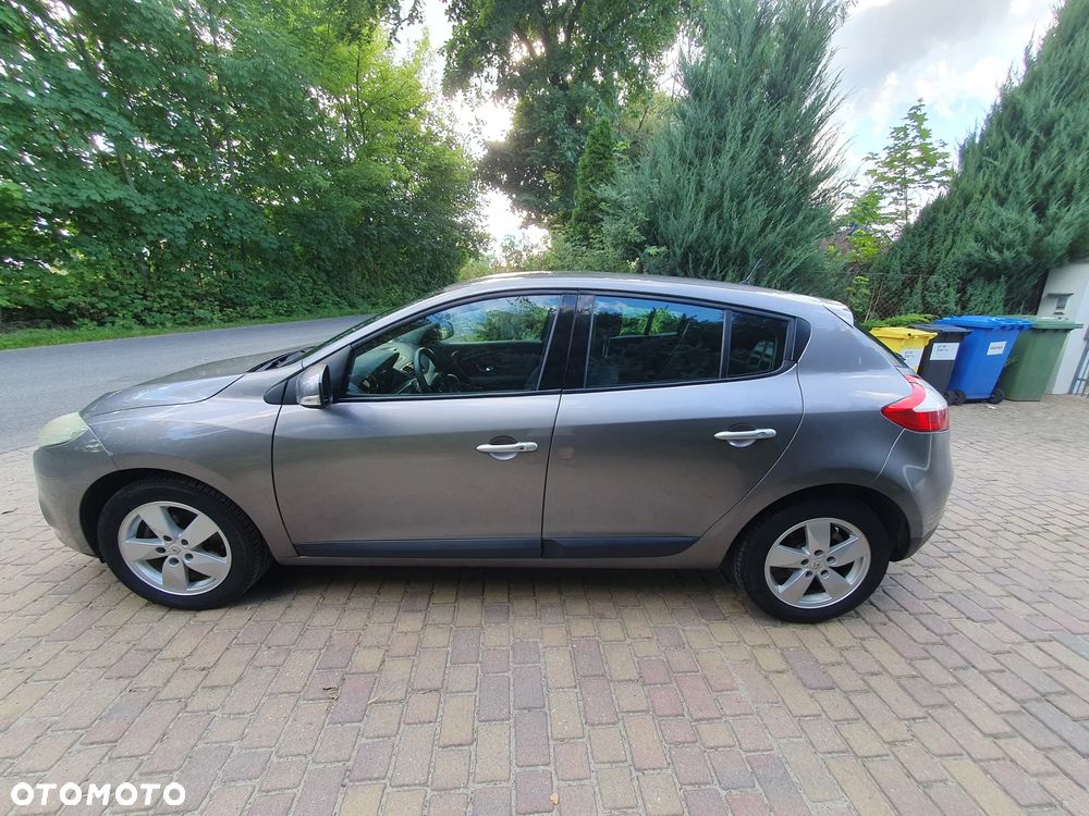Renault Megane TCe 130 Bose Edition - 4