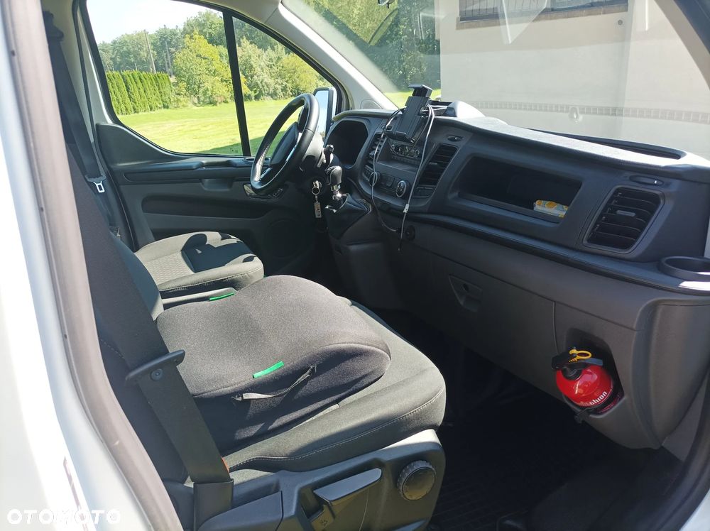 Ford Transit Custom 320 L2H1 Ambiente (bryg.) - 18