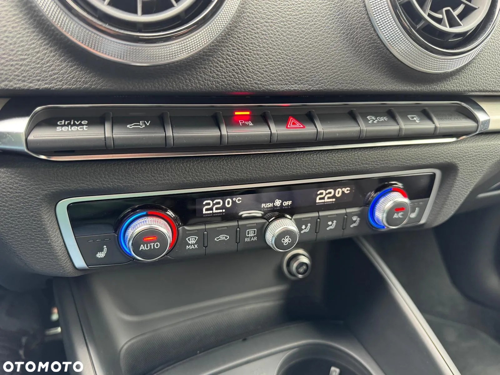 Audi A3 40 TFSIe Sportback S tronic - 17