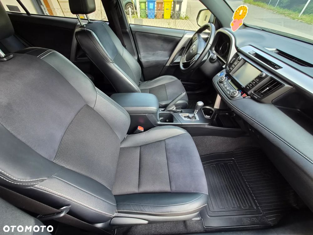 Toyota RAV4 Hybrid Premium 4x2 - 14