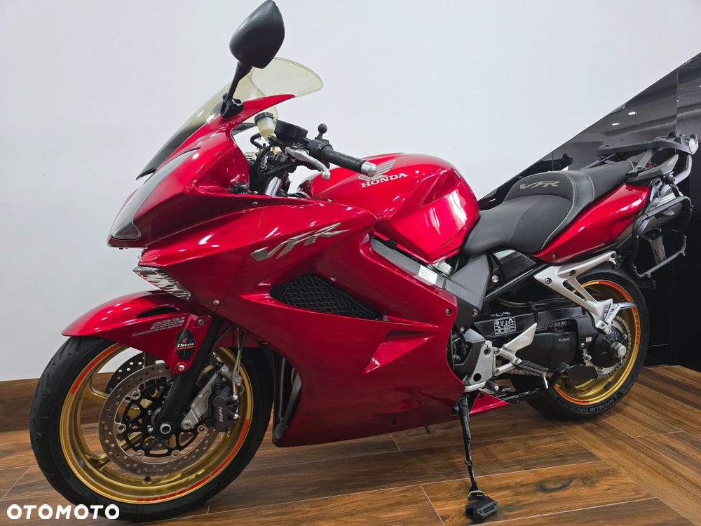 Honda VFR - 6