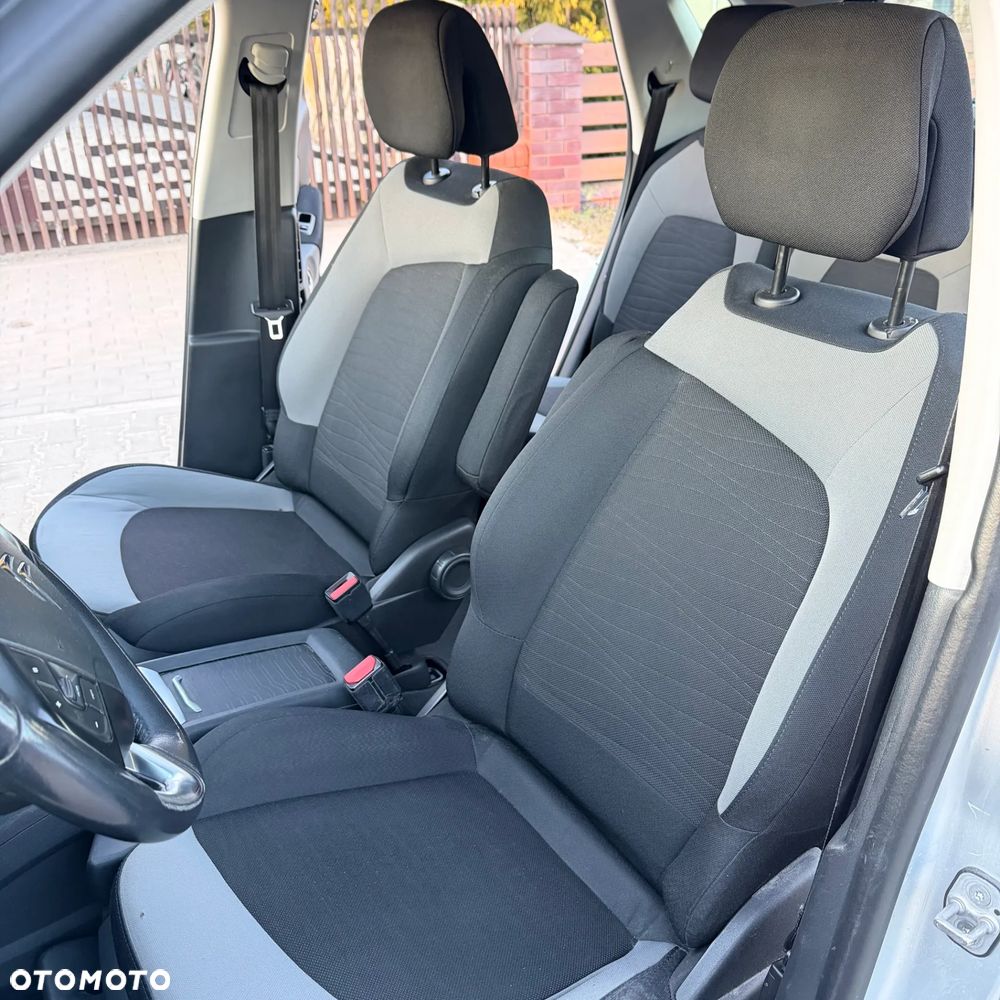 Citroën C4 Picasso - 17