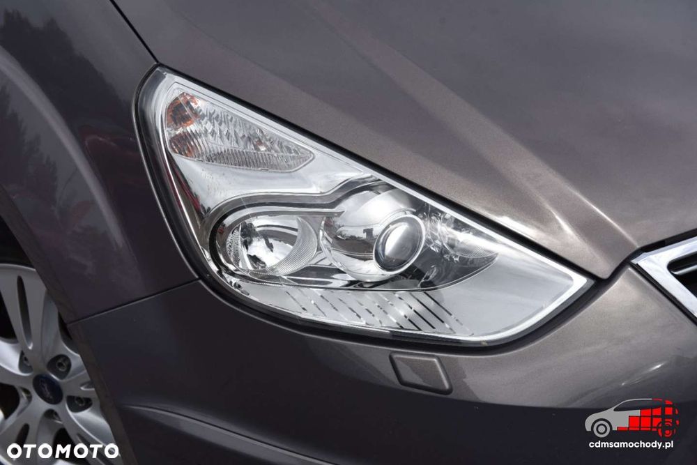 Ford Galaxy - 12