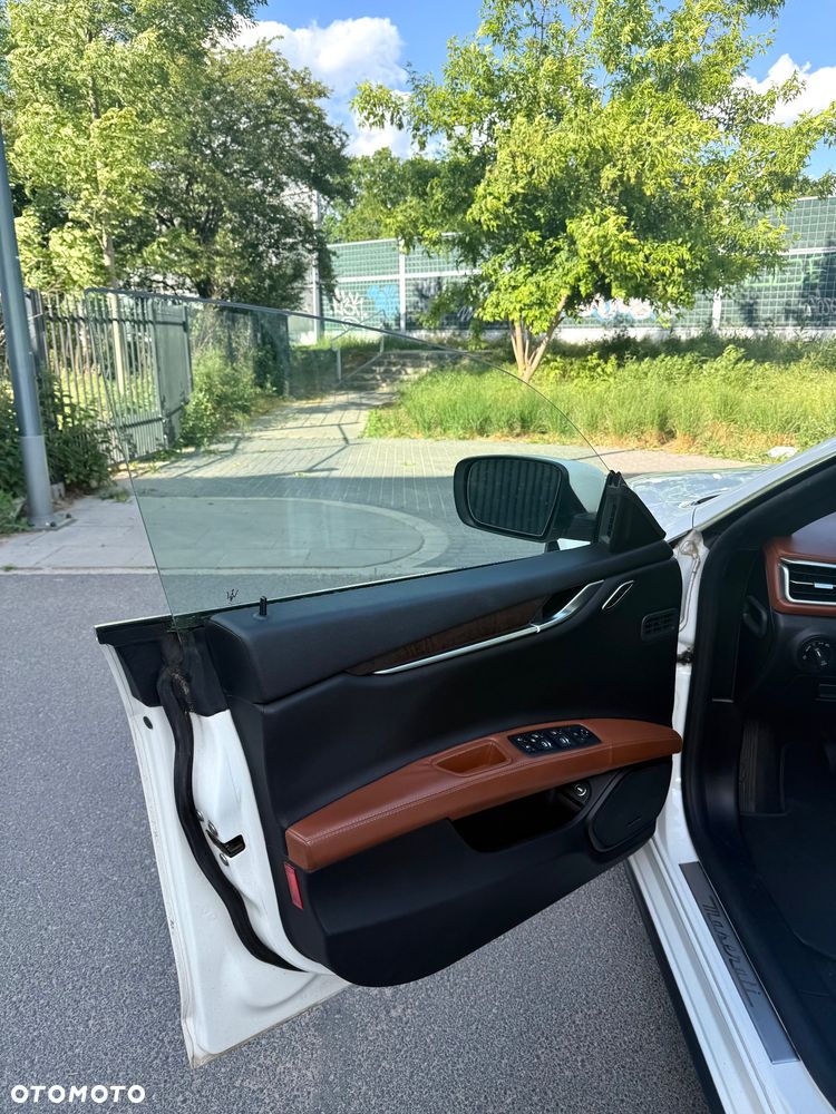 Maserati Ghibli S Q4 - 11