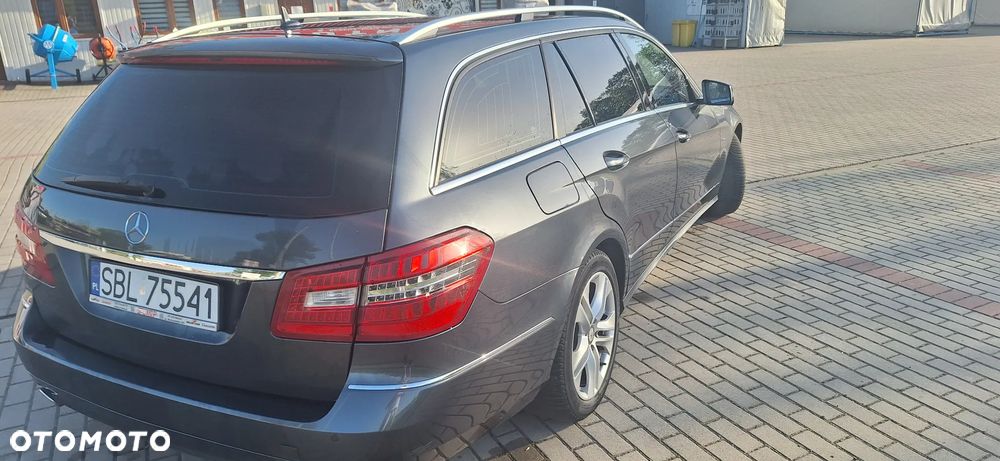 Mercedes-Benz Klasa E 350 CDI DPF BlueEFFICIENCY 7G-TRONIC Avantgarde - 6