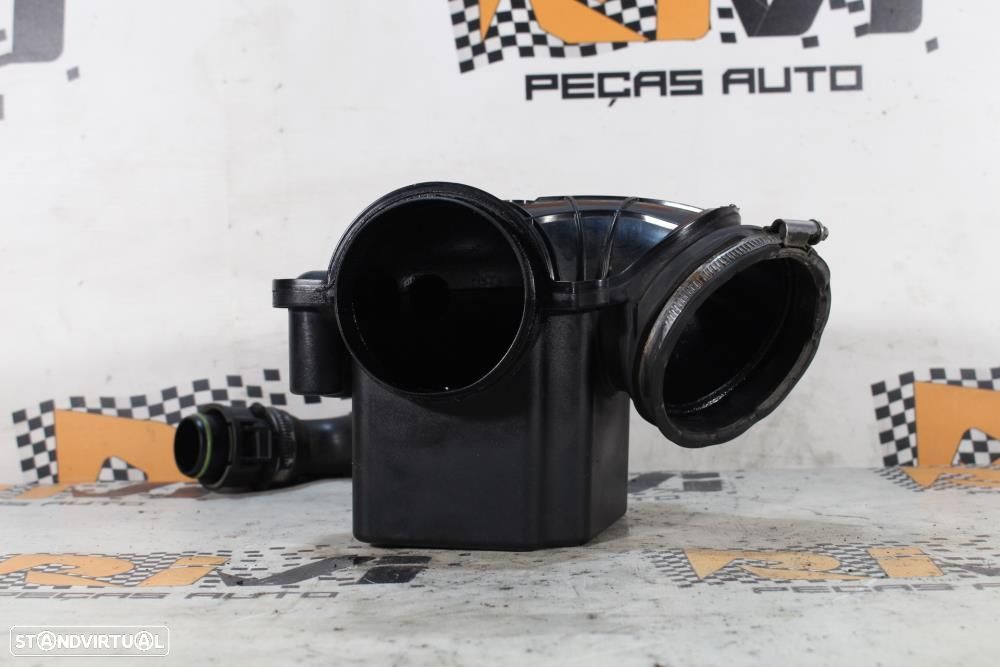 Conduta De Ar Bmw 1 (F20)  206560111 / Tubo Com Ressonador Bmw - 1